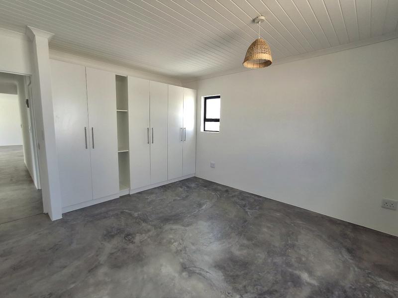 3 Bedroom Property for Sale in Britannia Bay Western Cape